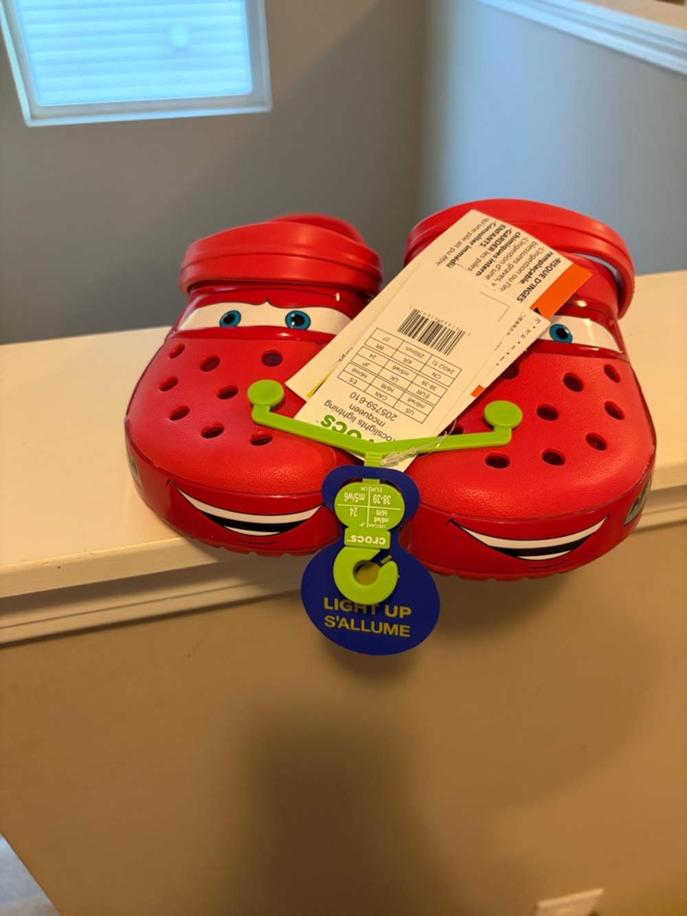 CROCS lightning Mcqueen Light-Up disney Character Clogs with Fun Face